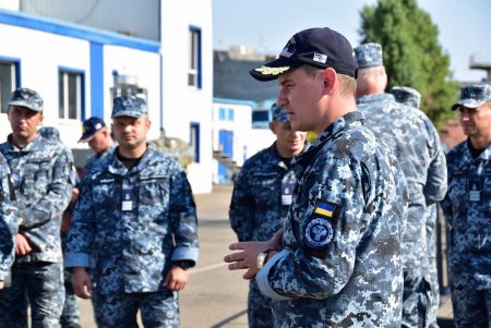 В Одесском порту прошли учения по экстренной эвакуации с корабля (фото)