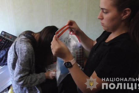 Житель Болградского района организовал в Одессе склад с мешками кокаина, амфетамином, каннабисом, галлюциногенами и таблетками