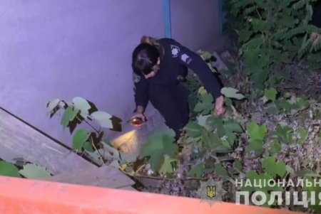 Молодой одессит ударил ножом двух мужчин и пытался изменить внешность, чтобы его не нашли 