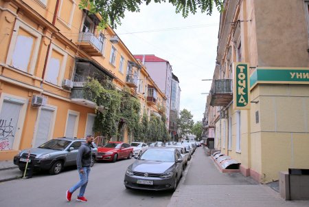 Переулок Нечипоренко - один из тихих уголков Одессы (фоторепортаж)