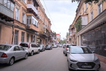 Переулок Нечипоренко - один из тихих уголков Одессы (фоторепортаж)