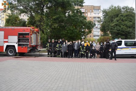 В одесской школе № 1 на интерактивном уроке ученики тушили условный пожар (фото)