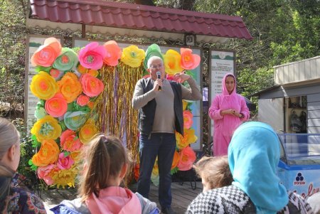 В Одесском зоопарке отметили День рождения слонихи Венди (фоторепортаж)