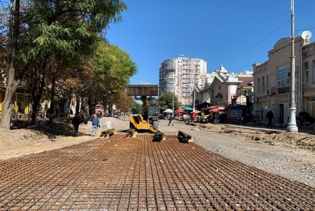 На Преображенской в ходе капремонта полностью меняют подземные коммуникации (фото)