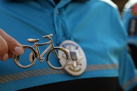 Более 400 раз выезжали по вызовам и выявили свыше 1200 нарушений ПДД: одесские велопатрульные завершили сезон (фото)