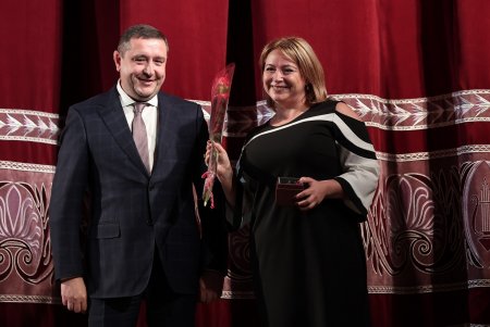 Одесским педагогическим работникам вручили награды в преддверии профессионального праздника (фоторепортаж)