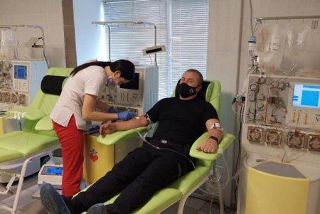 Одесский полицейский стал донором тромбоцитов для 13-летнего пациента детской больницы