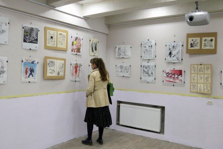 Во Всемирном клубе одесситов открылась выставка графики «Петля времени: преломление» (фоторепортаж)