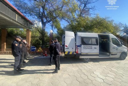 Патрульные проверяют дороги и улицы региона на пригодность к эксплуатации в зимний период
