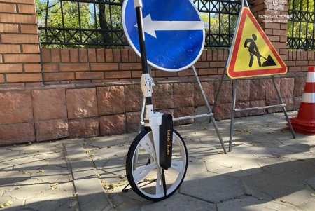 Патрульные проверяют дороги и улицы региона на пригодность к эксплуатации в зимний период