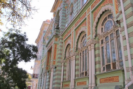 Прогулка по уютной улице Елисаветинской (фоторепортаж)