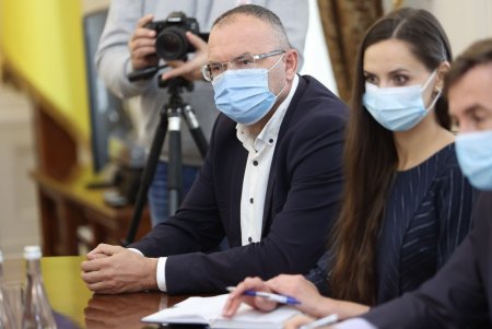 Мэр Одессы Геннадий Труханов провел встречу с польской делегацией Института национальной памяти (фото) 