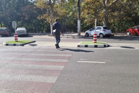 В Приморском и Малиновском районах создано пять островков безопасности, оборудованных пандусами