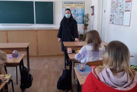 В Одесской области ювенальные прокуроры рассказали старшеклассникам о юриспруденции (фото)