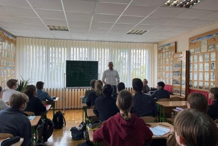 В Одесской области ювенальные прокуроры рассказали старшеклассникам о юриспруденции (фото)