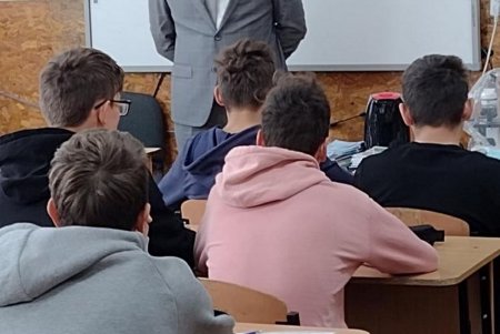 В Одесской области ювенальные прокуроры рассказали старшеклассникам о юриспруденции (фото)