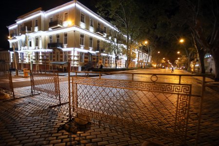 Воздух стал чище и снизился уровень шума: самой большой в стране пешеходной зоне уже четыре месяца (фоторепортаж) 