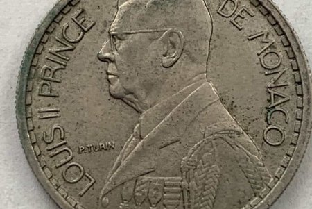 Одесские таможенники предотвратили незаконный вывоз за границу нумизматических изделий (фото) 