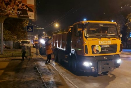 На Таирова ликвидировали стихийный рынок (фото)