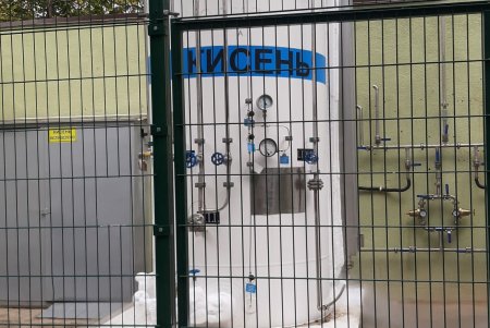 В одесских городских больницах устанавливают кислородные станции для пациентов с COVID-19, но поставщики не могут обеспечить нужное количество этого жизненно важного газа