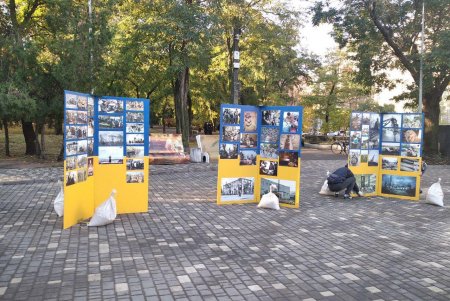 В День защитников и защитниц Украины горожане возложили цветы к памятнику Шевченко в память о погибших воинах (фото)