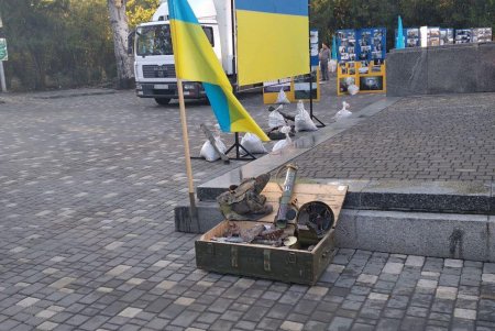 В День защитников и защитниц Украины горожане возложили цветы к памятнику Шевченко в память о погибших воинах (фото)