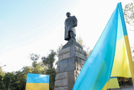 Память защитников и защитниц Украины почтили одесситы (фоторепортаж)