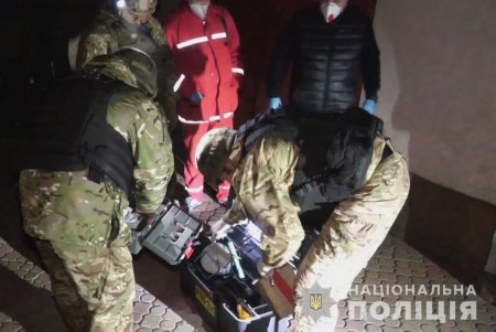 В Усатово мужчина вызвал полицию, а после поджег дом и подорвал себя гранатой (фото, видео, обновлено)