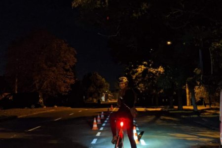 В Киевском районе началось обустройство нового веломаршрута, который продлится до центра города (фото) 