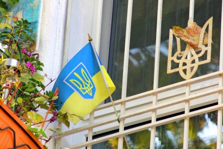 Улица Конная: украинский театр, рынок и много старинных домов (фоторепортаж) 