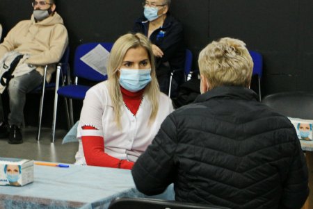 Одесские центры массовой вакцинации против COVID-19 теперь работают и по будням (фоторепортаж)