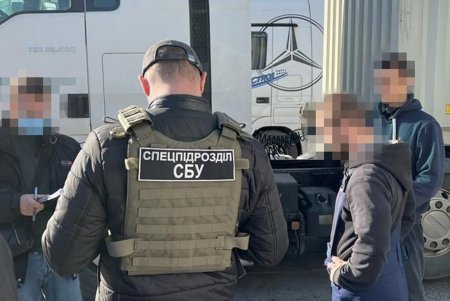 Контейнер с контрабандными сигаретами на почти 13 миллионов гривен выявили в Одесском порту: среди организаторов трафика - «спонсоры» боевиков ОРДЛО (фото)