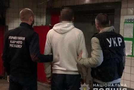 В Одессе заключенный прямо из следственного изолятора размещал в интернете объявления по продаже несуществующей техники (фото, видео)