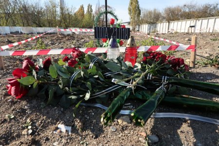 Память жертв политрепрессий, расстрелянных на 6-м км Овидиопольской дороги, почтили в Одессе (фото, видео)
