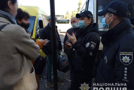 Инспектируют автовокзалы, железнодорожные станции, магазины и общепиты: в Одесской области за сутки составили почти 90 протоколов на нарушителей карантина (фото, видео)