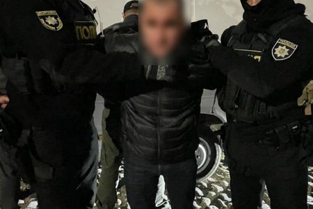Этническую группировку рецидивистов задержали в момент кражи бытовой техники на промрынке под Одессой (фото)
