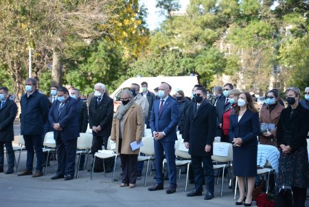 «Страдания, которые невозможно измерить…» на месте будущего мемориала жертвам Холокоста заложили капсулу времени с посланием (фоторепортаж) 