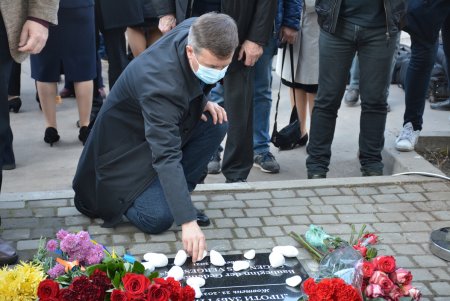 «Страдания, которые невозможно измерить…» на месте будущего мемориала жертвам Холокоста заложили капсулу времени с посланием (фоторепортаж) 