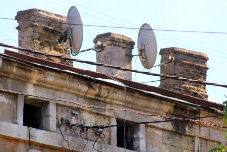 Косвенная: старинные дома, колоритный рынок и «наступающие» высотки (фоторепортаж)