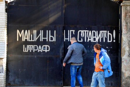 Косвенная: старинные дома, колоритный рынок и «наступающие» высотки (фоторепортаж)