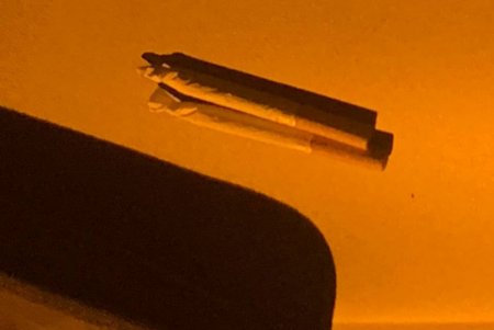 Патрульные на выходных задержали мужчину с мешком конопли и двух нарушителей со свертками наркотиков (фото)
