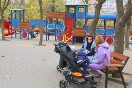 Тихое очарование Михайловской площади (фоторепортаж)