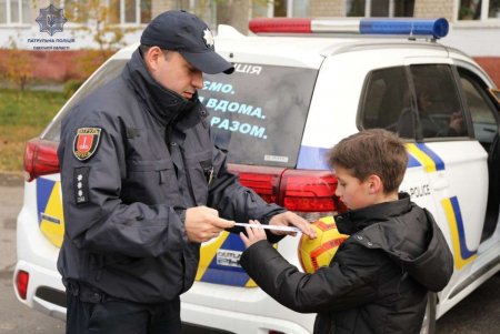 Полицейские призывают одесситов надевать светоотражающие элементы, во избежание ДТП (фото)