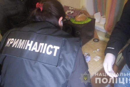 Горожанин наладил реализацию особо опасных психотропов, но полицейские прикрыли его «бизнес» (фото, видео)
