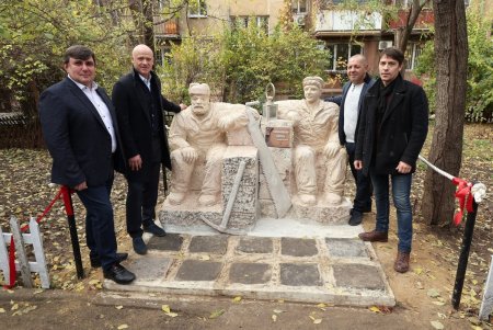 Возле музея на Бунина появился памятник каменоломам (фото)