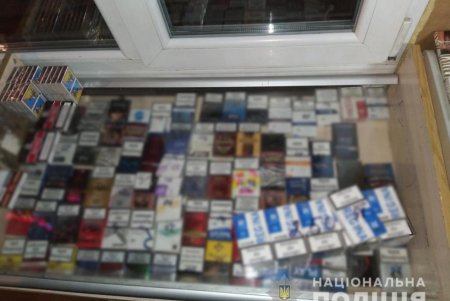 Полицейские Одесской области поймали 17 нарушителей, незаконно продававших алкоголь, сигареты, продукты и саженцы (фото)