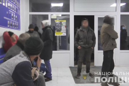 ​​Из трудового рабства в регионе освобождены 12 человек: они работали по 16 часов, не получали зарплату и терпели побои (фото, видео)