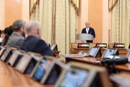 Городской голова Геннадий Труханов поздравил работников культуры и вручил муниципальную премию (фото, видео)