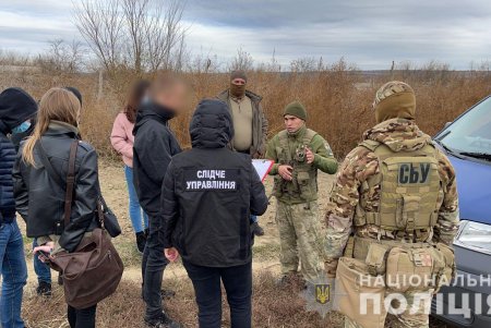 По 2000 долларов за человека: житель Раздельнянского района незаконно переправлял людей через границу (фото)