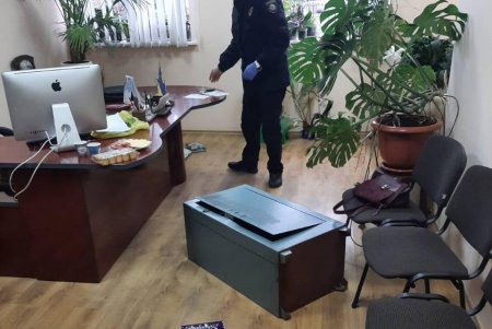 С погоней задержаны серийные воры из Одессы, которые похищали миллионы гривен прямо с сейфами (фото, видео)